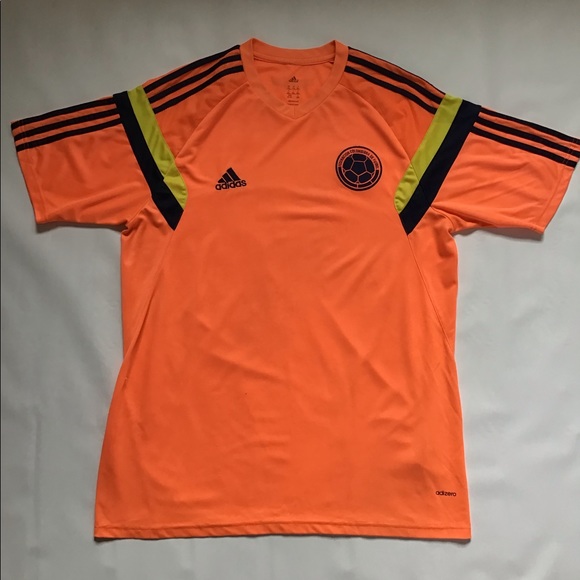 Camiseta Roja Masculina Importada - 1 Unidad - Tienda Nueva Moda